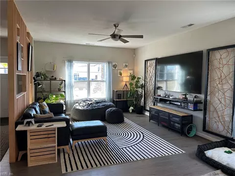 3126 Cape Henry Ave, Norfolk, VA 23509