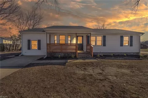 3901 Southall Ct E, Chesapeake, VA 23323