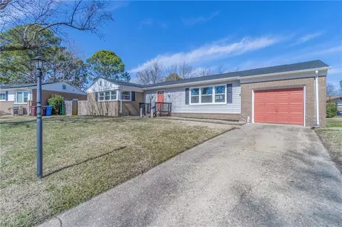 2912 Hilton Ave, Chesapeake, VA 23324