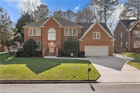 808 Beech Forest Ct, Chesapeake, VA 23322