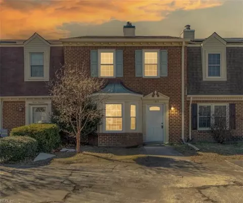 1202 Mill Lake Quarter, Chesapeake, VA 23320
