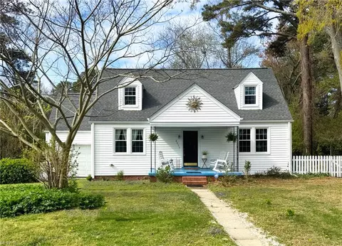 4525 Duke Dr, Portsmouth, VA 23703