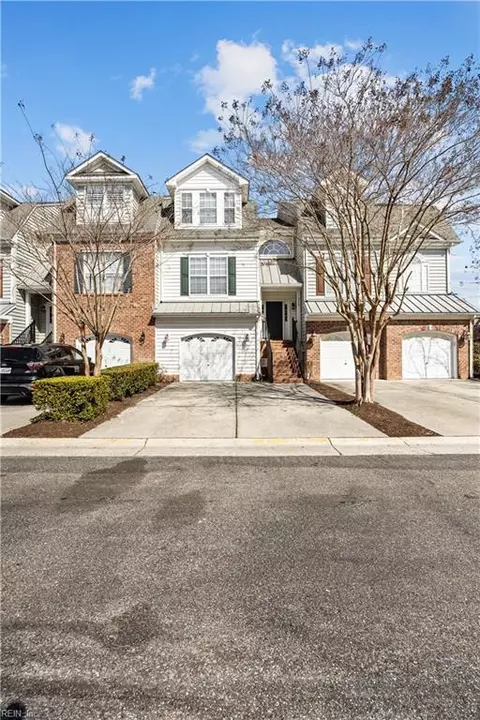 928 Arkley Dr, Virginia Beach, VA 23462
