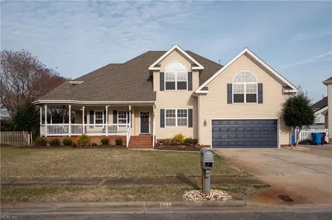 1205 Graver Ln, Chesapeake, VA 23322