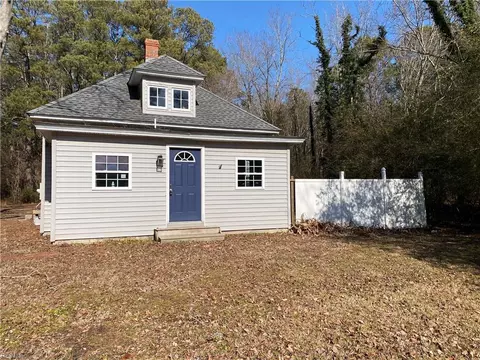 8751 Glass Rd, Hayes, VA 23072