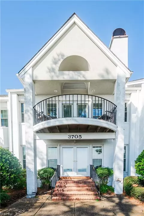 3705 Chesapeake Ave, Hampton, VA 23661