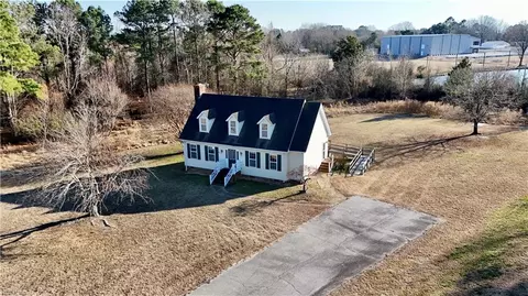102 S Teal Cir, Franklin, VA 23851