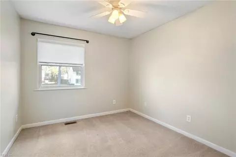 Bedroom - 1343 Coral Pl, Hampton, VA 23669 photo 1 of 6
