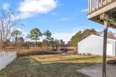 Exterior - 1343 Coral Pl, Hampton, VA 23669 photo 3 of 5