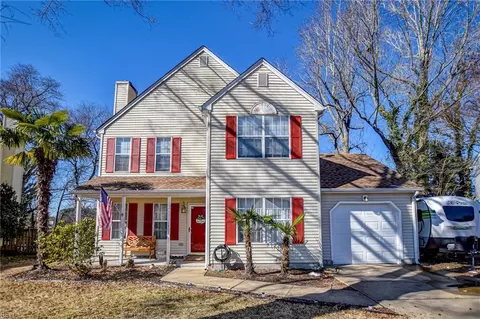 1502 River Creek Cres, Suffolk, VA 23434