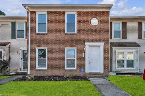 3917 Raintree Ct, Chesapeake, VA 23321
