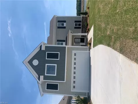106 Corcoran Ln, Suffolk, VA 23434
