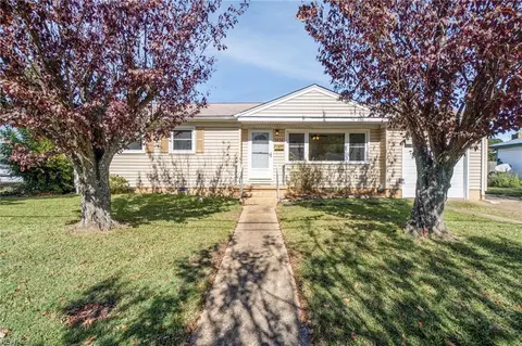 1414 Sunset Dr, Norfolk, VA 23503