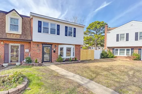 845 Windom Pl, Virginia Beach, VA 23454
