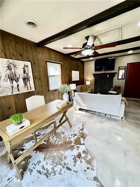 Other - 30 Edgemont Dr, Hampton, VA 23666 photo 3 of 7