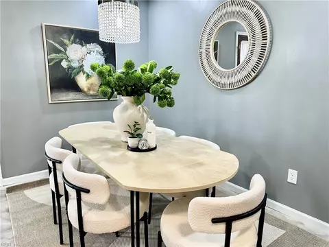 Dining - 30 Edgemont Dr, Hampton, VA 23666 photo 2 of 2