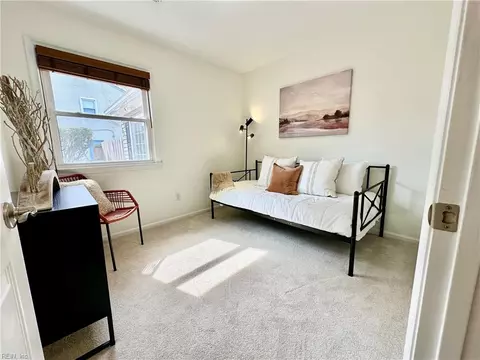 Bedroom - 30 Edgemont Dr, Hampton, VA 23666 photo 5 of 5