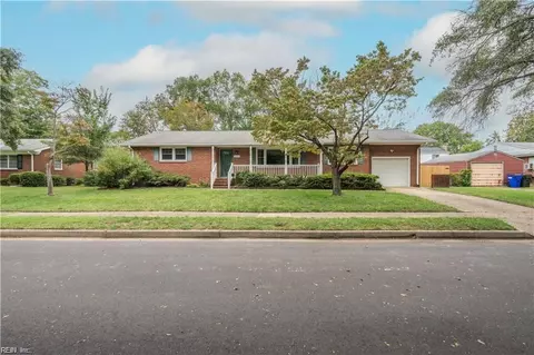 2424 Everglades Rd, Norfolk, VA 23518