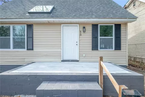 613 Delaware Ave, Hampton, VA 23661 photo 2