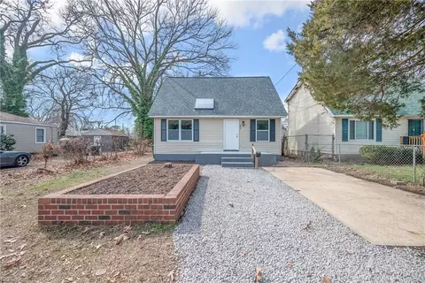 613 Delaware Ave, Hampton, VA 23661