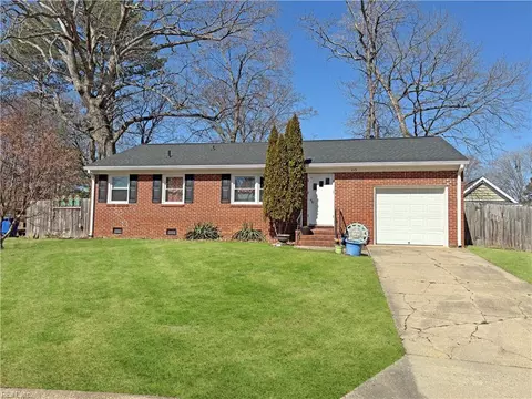 449 Spratley Cir, Newport News, VA 23602
