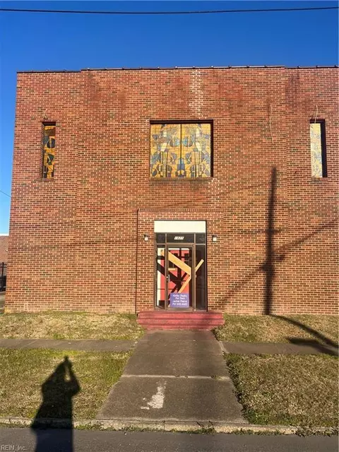 1825 Camden Ave, Portsmouth, VA 23704