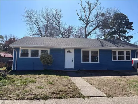 2403 Sunset Dr, Chesapeake, VA 23323