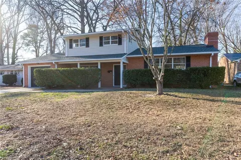 171 D Lane Dr, Newport News, VA 23608