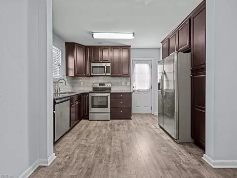 2716 Overbrook Ave, Norfolk, VA 23513 photo 9