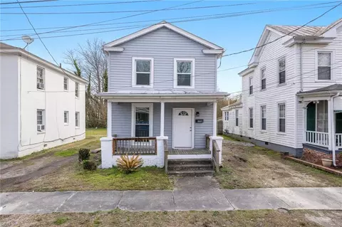 230 Chestnut St, Suffolk, VA 23434