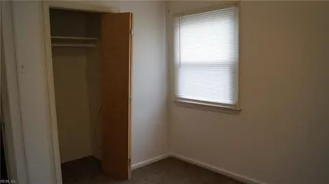1400 Woodcrest Dr, Hampton, VA 23663 photo 17