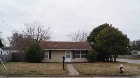 1400 Woodcrest Dr, Hampton, VA 23663 photo 2