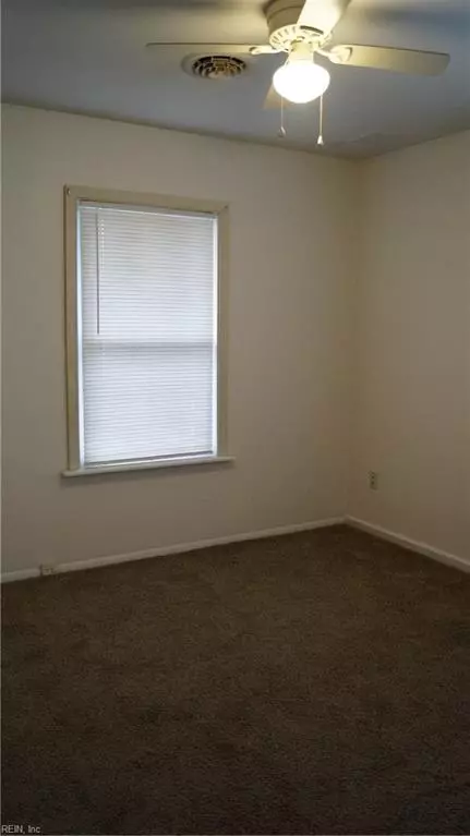 1400 Woodcrest Dr, Hampton, VA 23663 photo 18