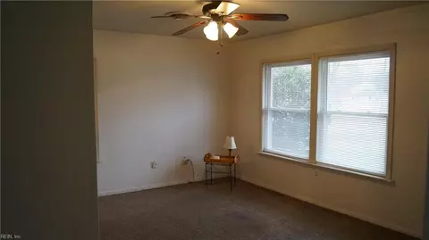 1400 Woodcrest Dr, Hampton, VA 23663 photo 22