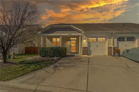 3955 Rex Cir, Chesapeake, VA 23321