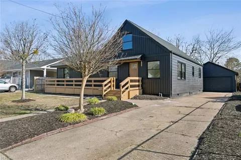3317 Greenwood Dr, Hampton, VA 23666