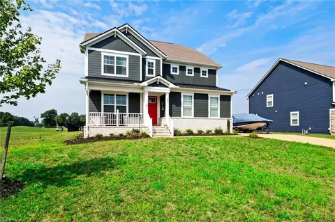 301 Saint Andrews Pl, Smithfield, VA 23430