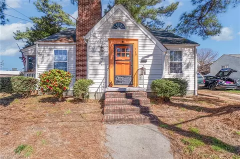 118 Maury Pl, Suffolk, VA 23434