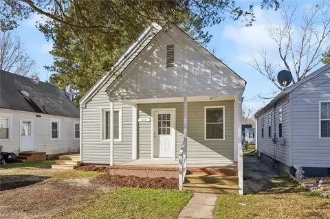 609 Walnut St, Franklin, VA 23851