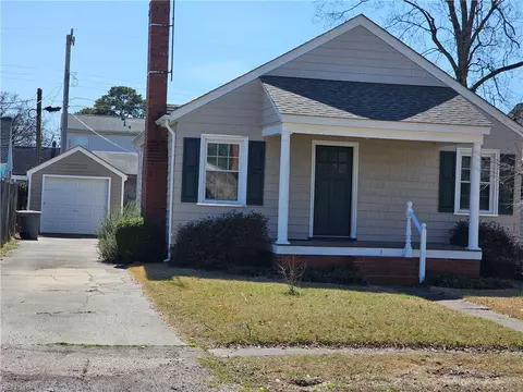 4 Henry St, Hampton, VA 23669