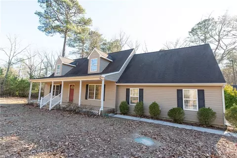 249 Providence Rd, Deltaville, VA 23043