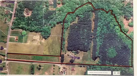 1025 Manning Rd, Suffolk, VA 23434