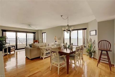 7505 River Rd #9G, Newport News, VA 23607