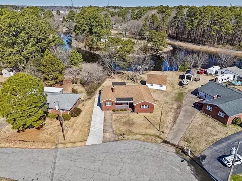 1213 N River Dr, Chesapeake, VA 23323