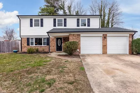 868 Drawbridge Dr, Chesapeake, VA 23323