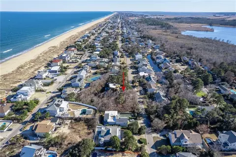 2228 Sandpiper Rd, Virginia Beach, VA 23456