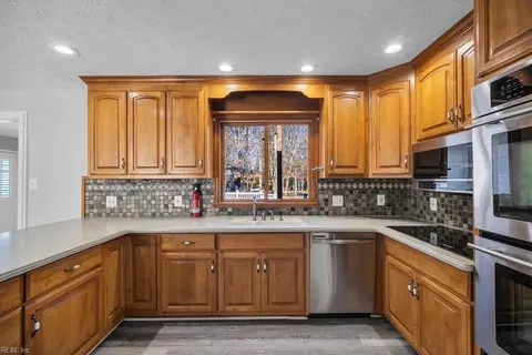 331 Carters Neck Rd, Williamsburg, VA 23188 photo 12