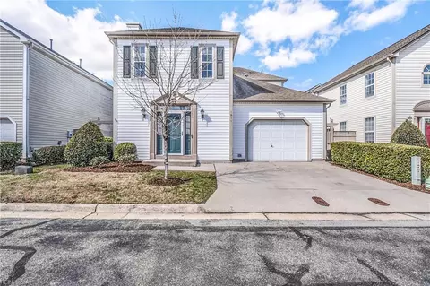 1811 Tealwood Ln, Chesapeake, VA 23320