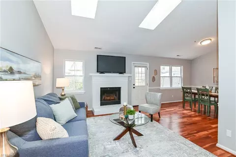 1032 Honeycutt Way, Virginia Beach, VA 23464