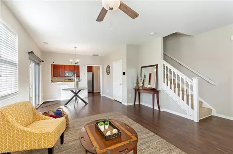 525 Hadleybrooke Dr, Chesapeake, VA 23320
